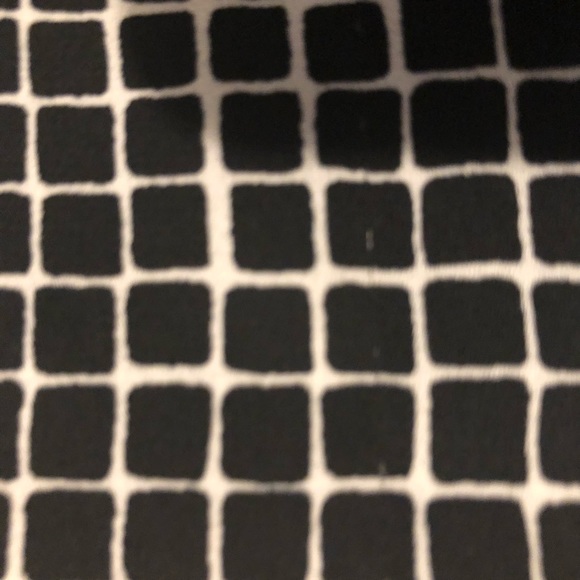 Womens the limited top size medium ( free with purchase) - Picture 8 of 12